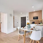 North Apartments, Pine Apartament