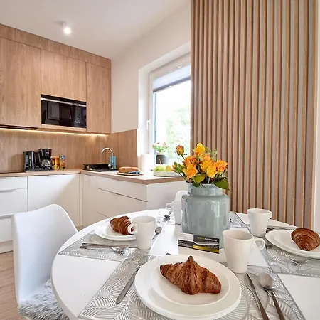 North Apartments, Pine 아파트 *