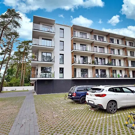 아파트 North Apartments, Pine