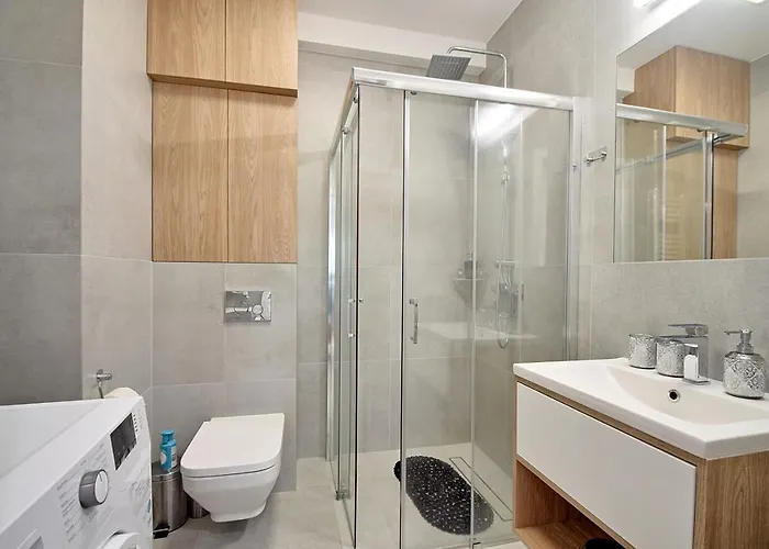 North Apartments, Pine * Мельно