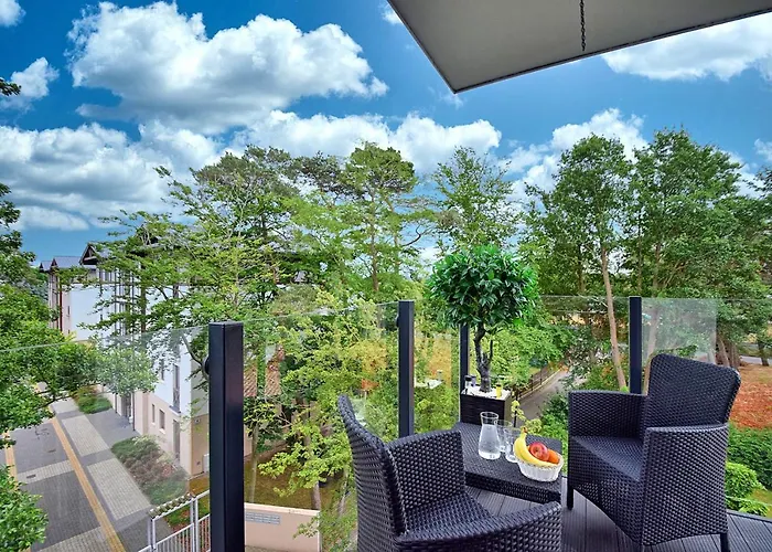 North Apartments, Pine Мельно